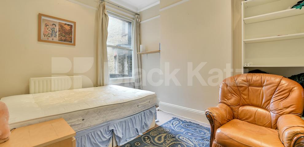 			LET , 4 Bedroom, 1 bath, 1 reception House			 Barcombe Avenue, Streatham Hill